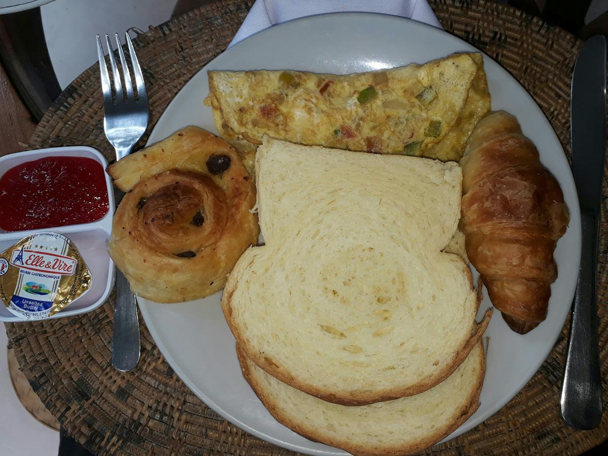 Adi House Homestay Убуд Экстерьер фото